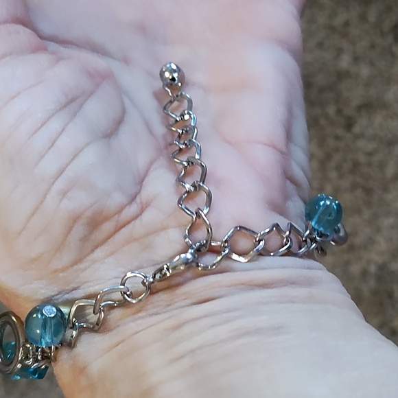 VINTAGE SHADES OF BLUE GLASS BEADS SILVER-TONE DANGLE ADJUSTABLE 6-9" BRACELET - Picture 8 of 9